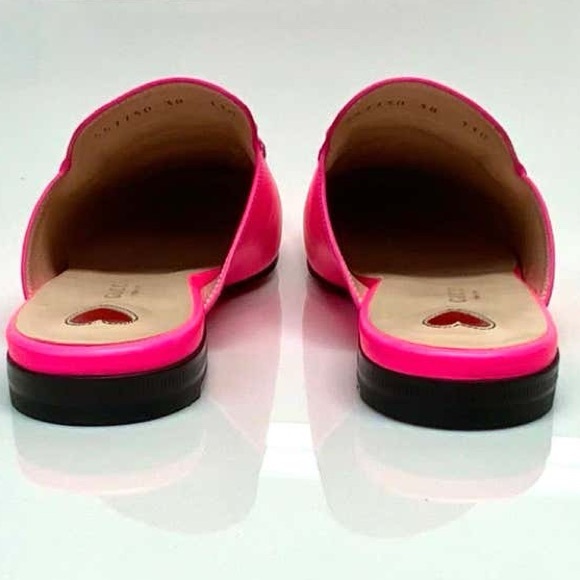 Gucci Princetown Mules Loafer Slides
Pink Size 37 - Worn a couple of times - Picture 3 of 8